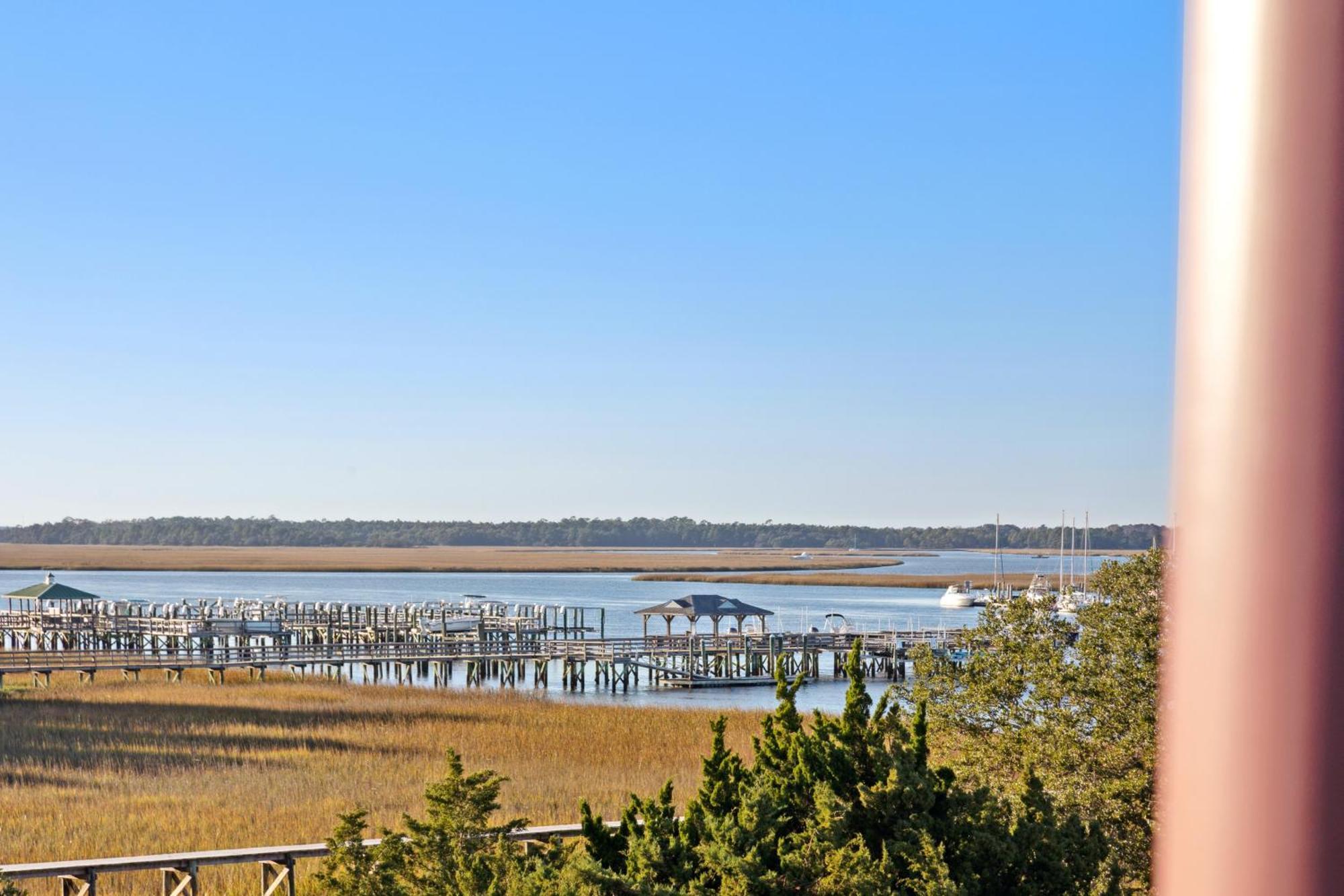 Hotel Folly With Marsh And Sunset Views Фоллі-Біч Екстер'єр фото
